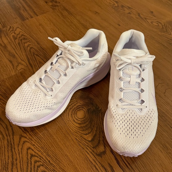 Women’s Nike Winflow 11, size 8.5 - Picture 1 of 8